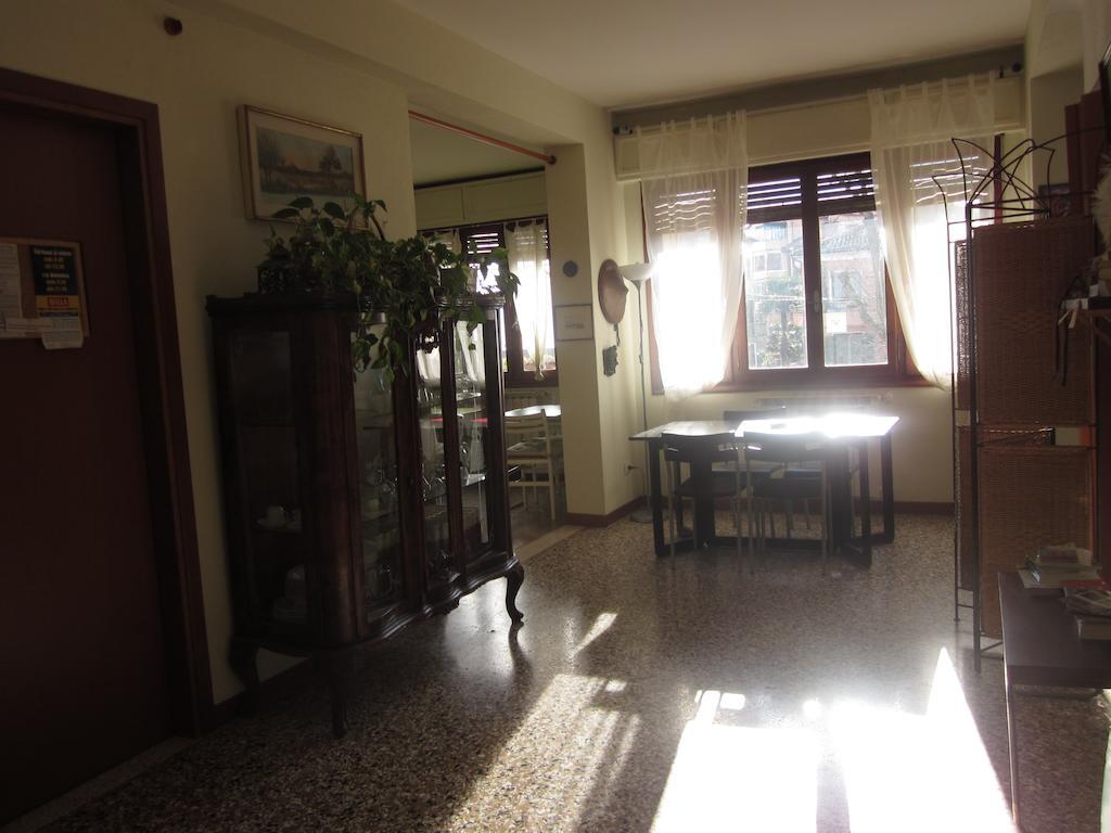 B & B Livia Oliva Lido de Venecia Exterior foto