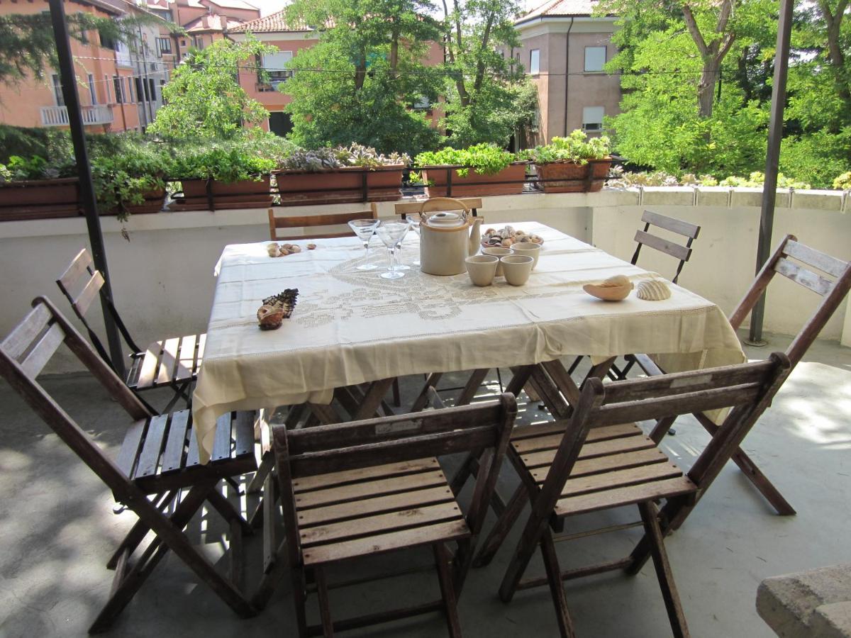 B & B Livia Oliva Lido de Venecia Exterior foto